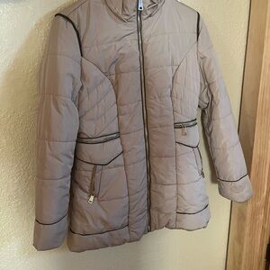 Elegant Women's Tan Puffer Jacket